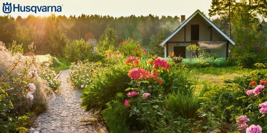 Si no sabes cómo decorar un jardín pequeño, inspírate con Husqvarna